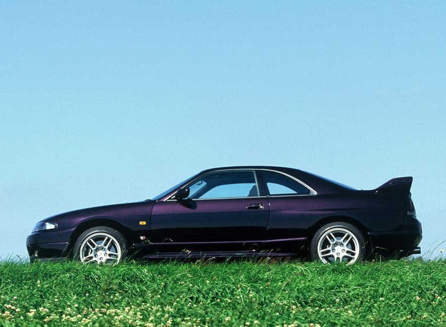  Nissan Skyline GT-R V-spec (BCNR33) 1995 года  (фото 16 из 16)